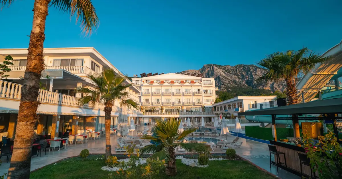SL La Perla Hotel Genel Görünüm
